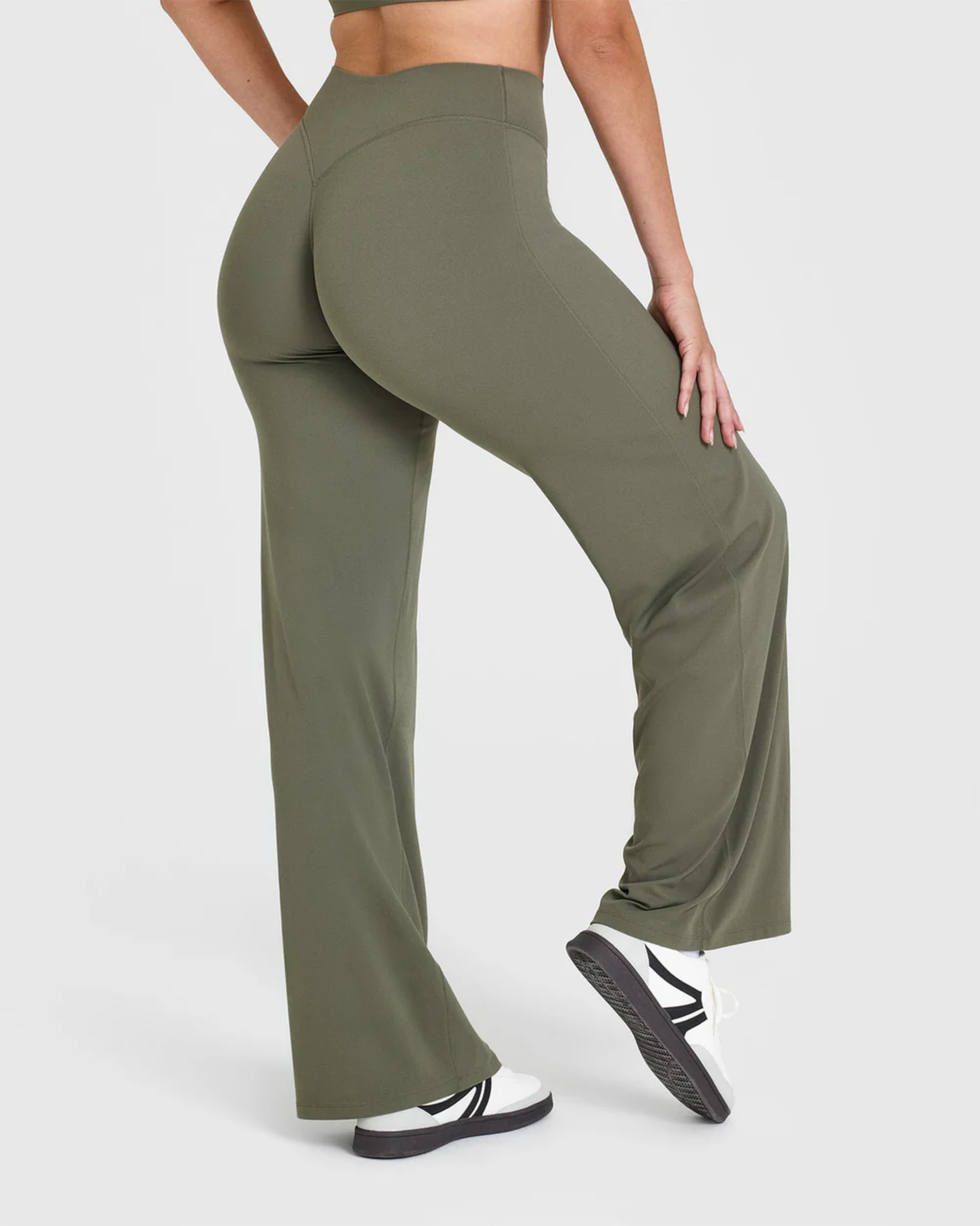 Jolie Jambes droites Bottoms