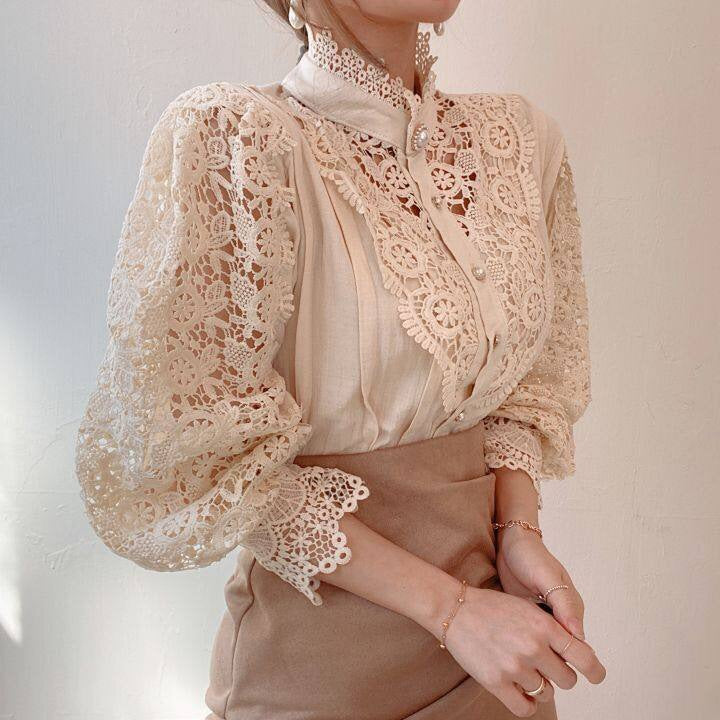 Vintage boutonné manches longues avec dentelle et accouplement