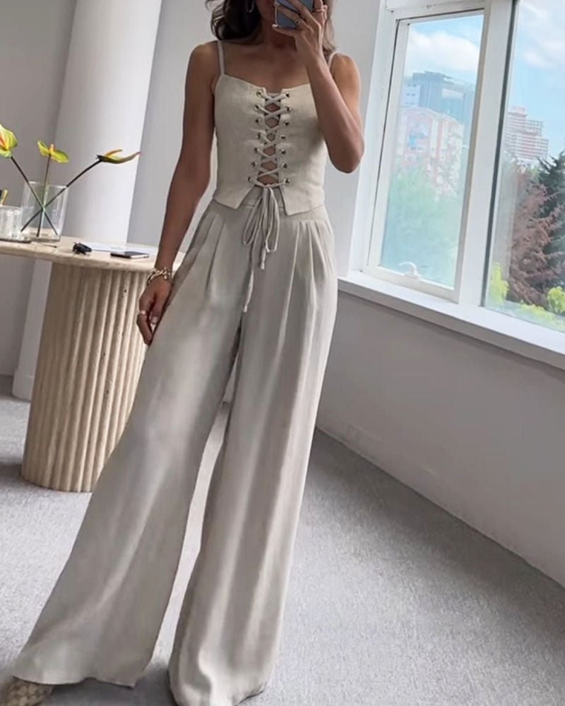 Olivia ! Ensemble deux pièces avec haut et pantalon assortis