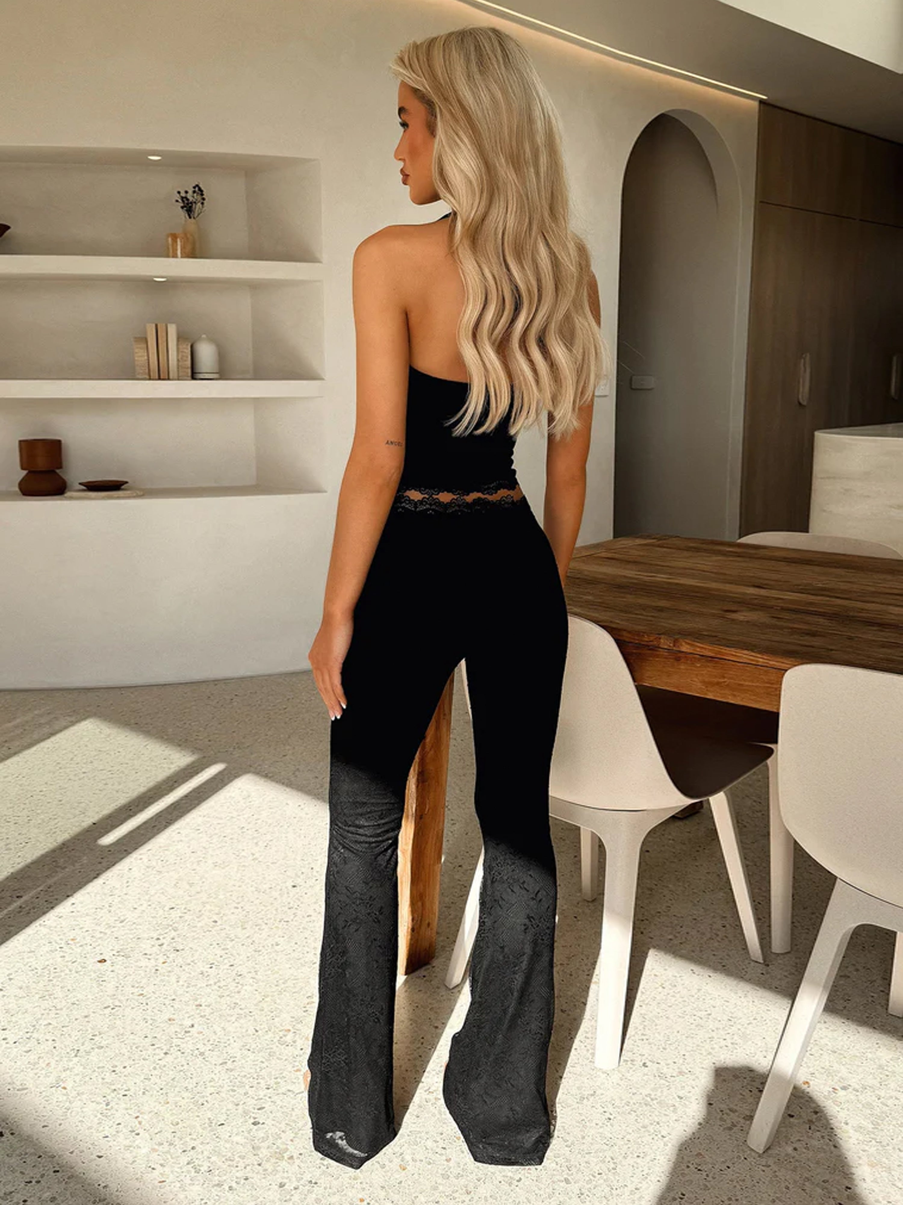 Ensemble deux pièces avec haut et pantalon assortis | Ferra