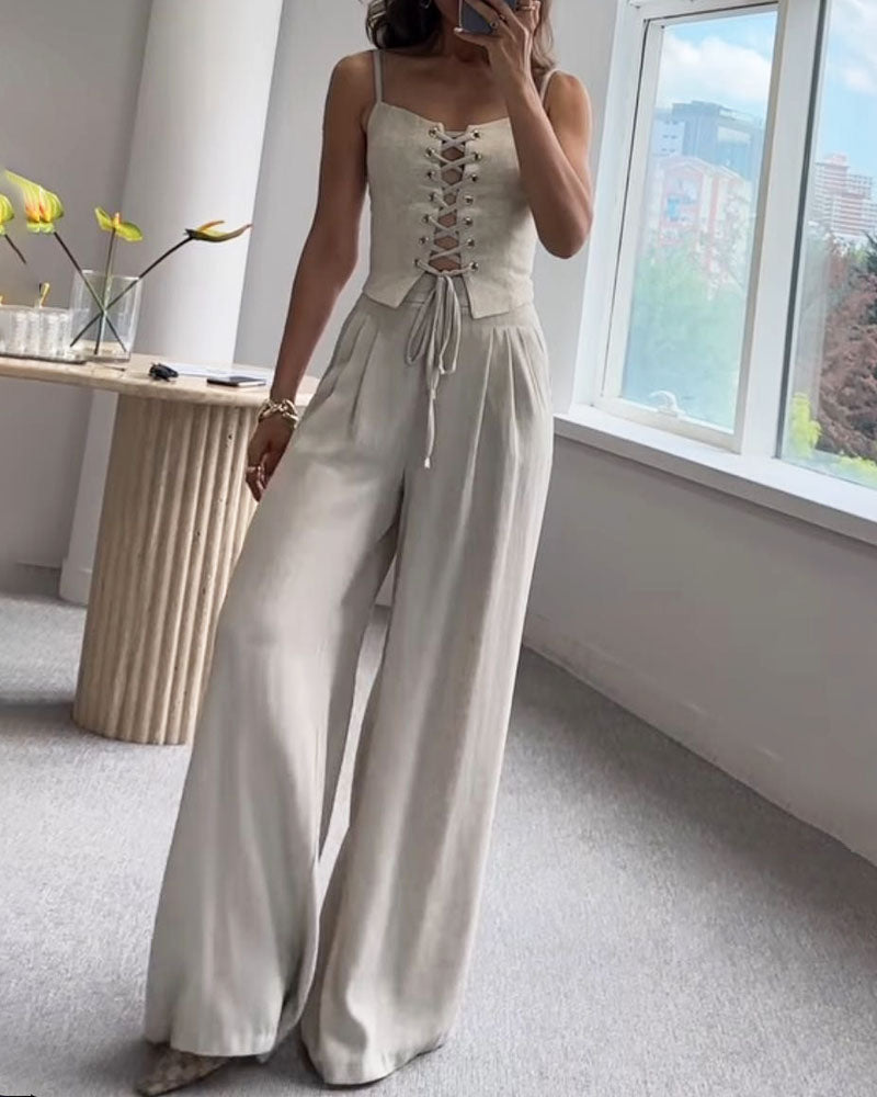 Olivia ! Ensemble deux pièces avec haut et pantalon assortis