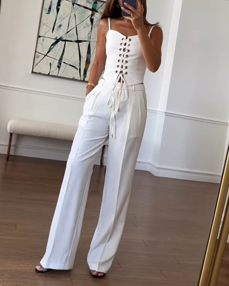 Olivia ! Ensemble deux pièces avec haut et pantalon assortis